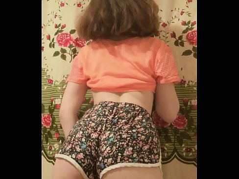❤️ Leanabh òg sexy a ’toirt dheth na shorts aice air a’ chamara ❤️ Porno aig porn gd.wassell.ru ❌️